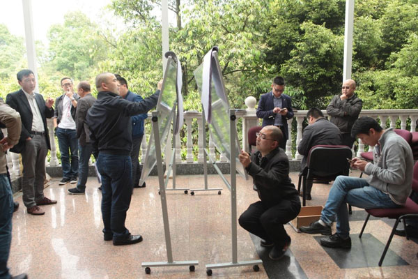 领航未来——1xBET控股组织召开战略钻研会